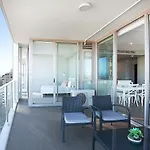 Sky High Luxury In Shopping Mecca Near Beach