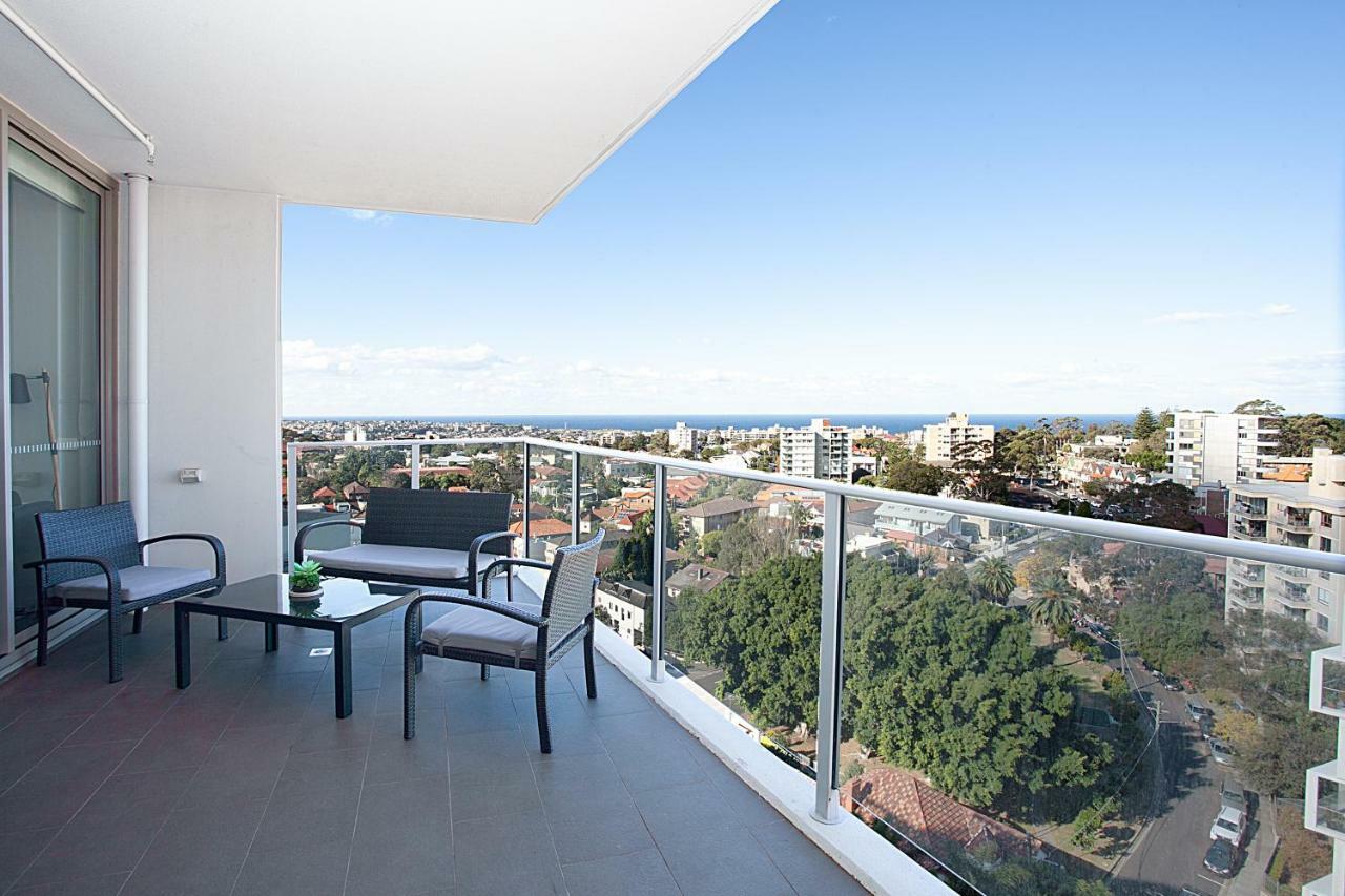 Sky High Luxury In Shopping Mecca Near Beach Apartment *